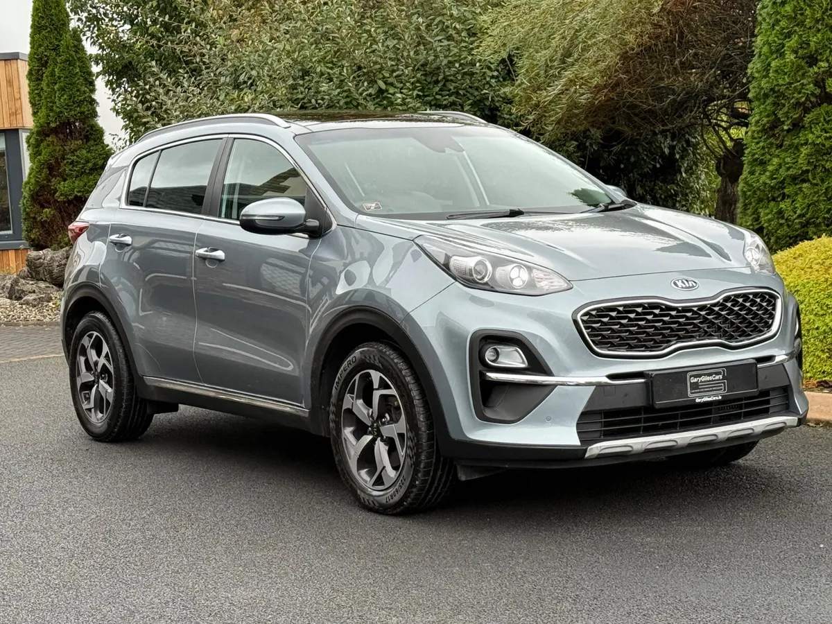 *Sunroof* Immaculate 211 Kia Sportage K3! - Image 1