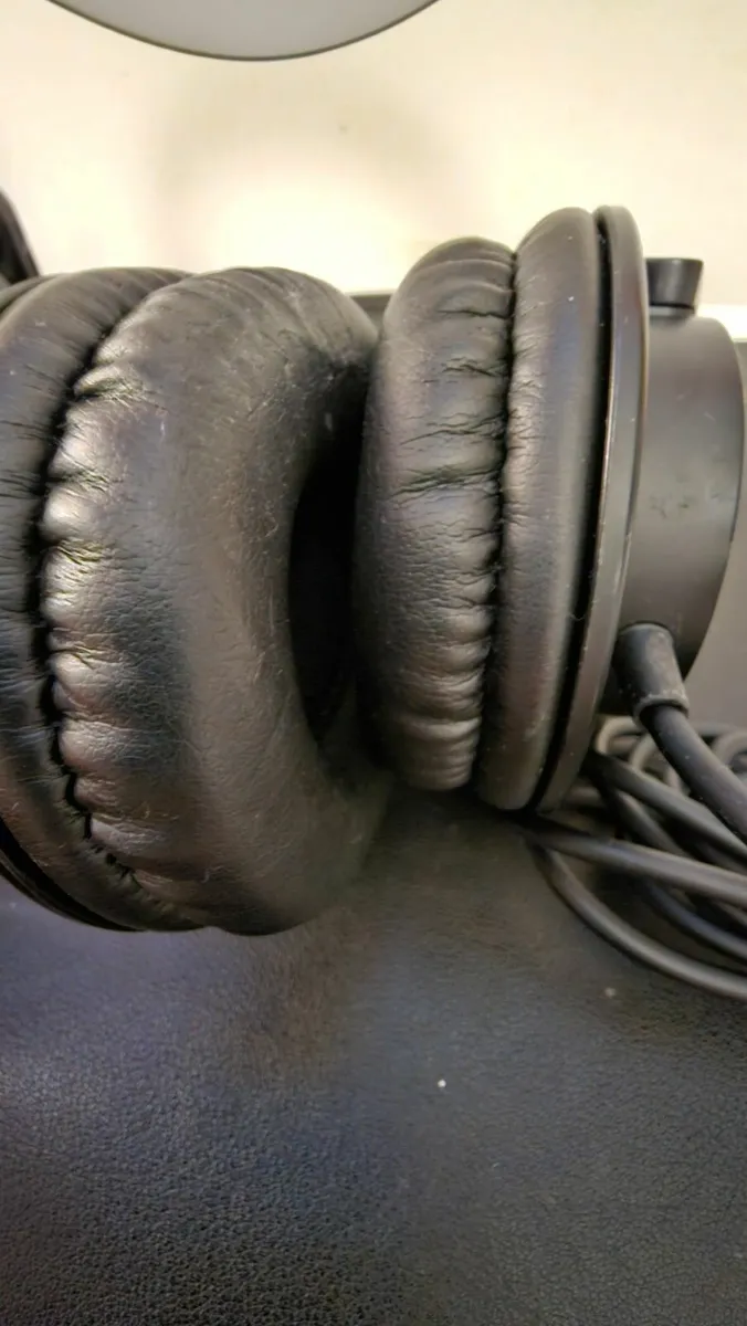 Complete Home Studio / Podcast, Stream, Music Kit - Image 2