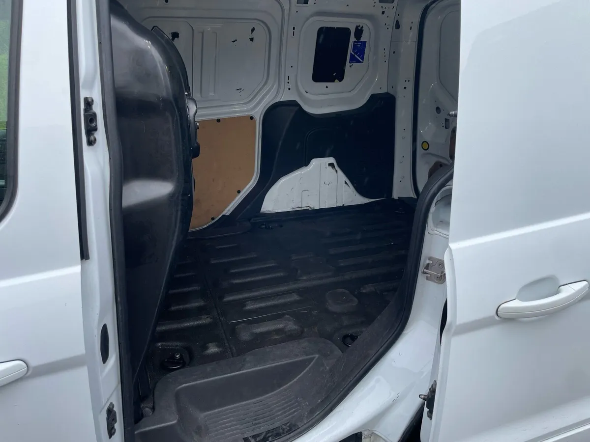 172 ford transit connect 1.5 diesel test 2/26 - Image 4