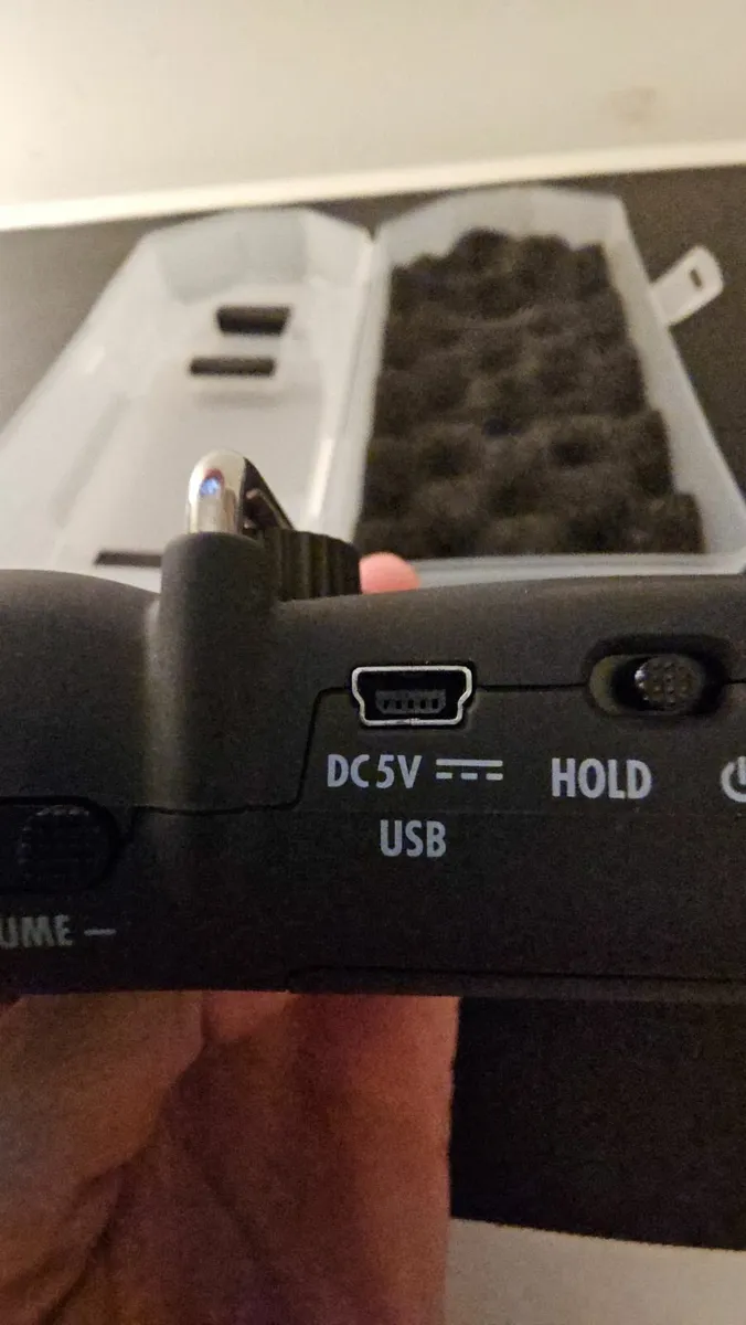 Zoom H5 Handy recorder (160 euro) - Image 4