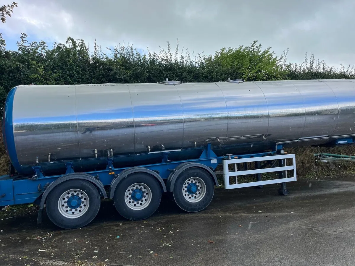 Molasses tanker trailer 25,000 litres - Image 3