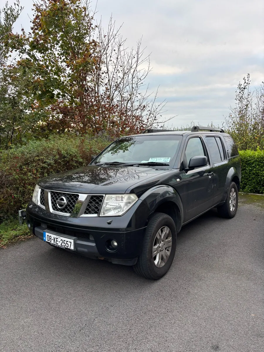 Nissan Pathfinder - Image 1