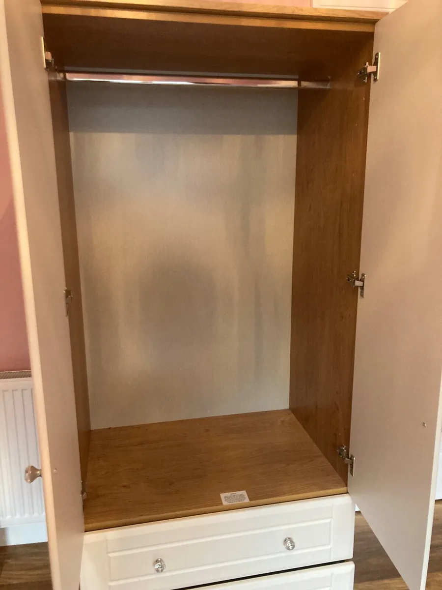 Wardrobe - Image 2