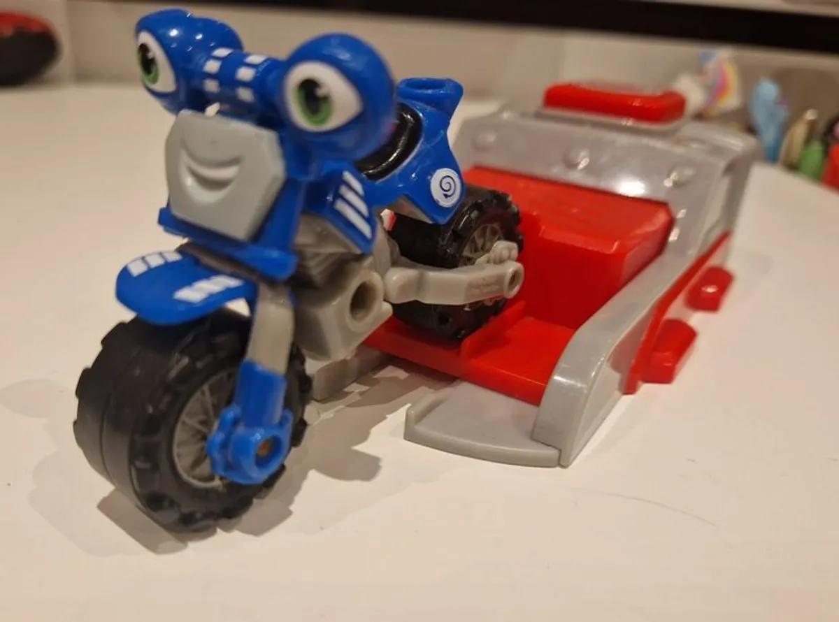 Ricky zoom & loop with launcher - Image 3