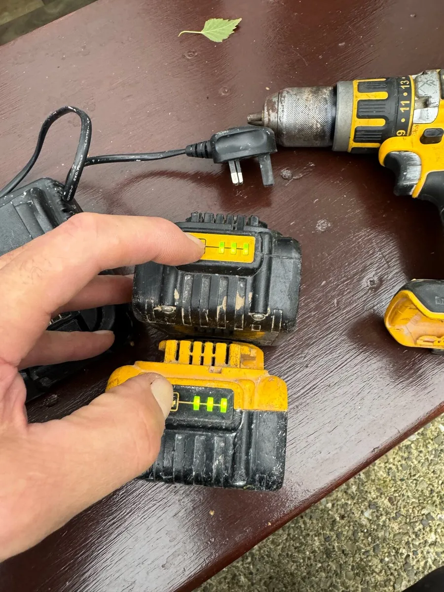 Dewalt drill - Image 3