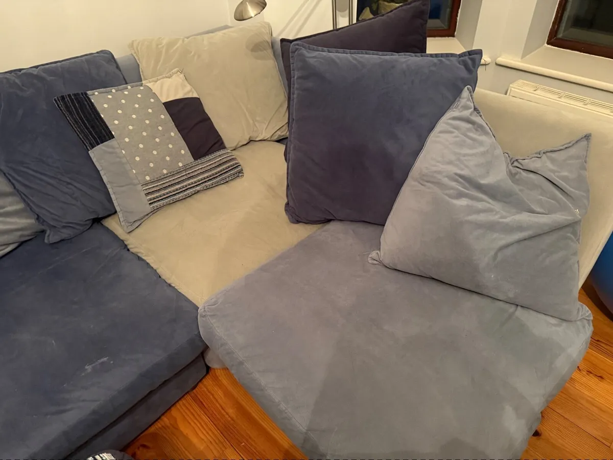Couch - Image 2