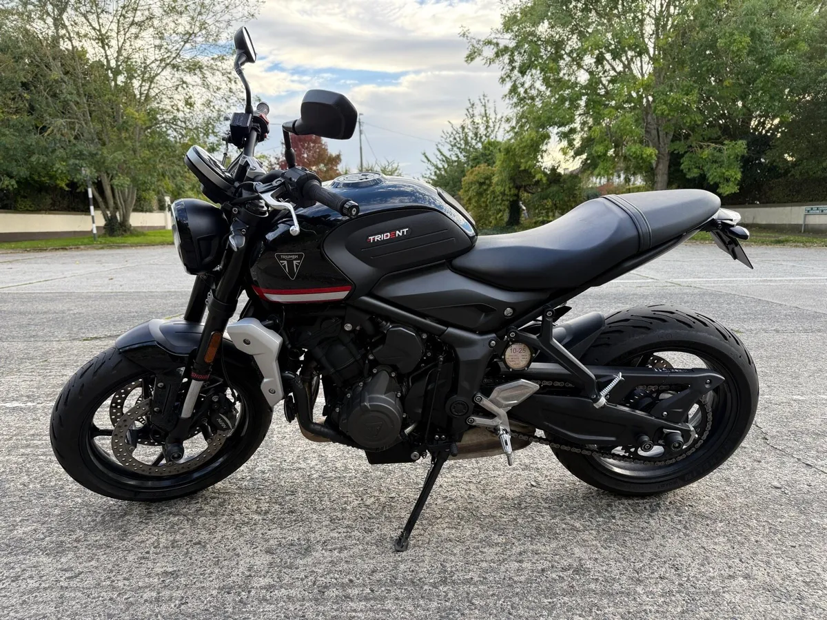 TRIUMPH TRIDENT 660 - Image 2
