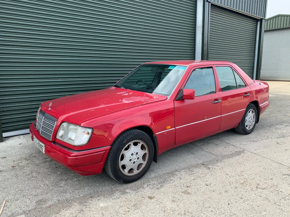 Mercedes W124 - Image 1