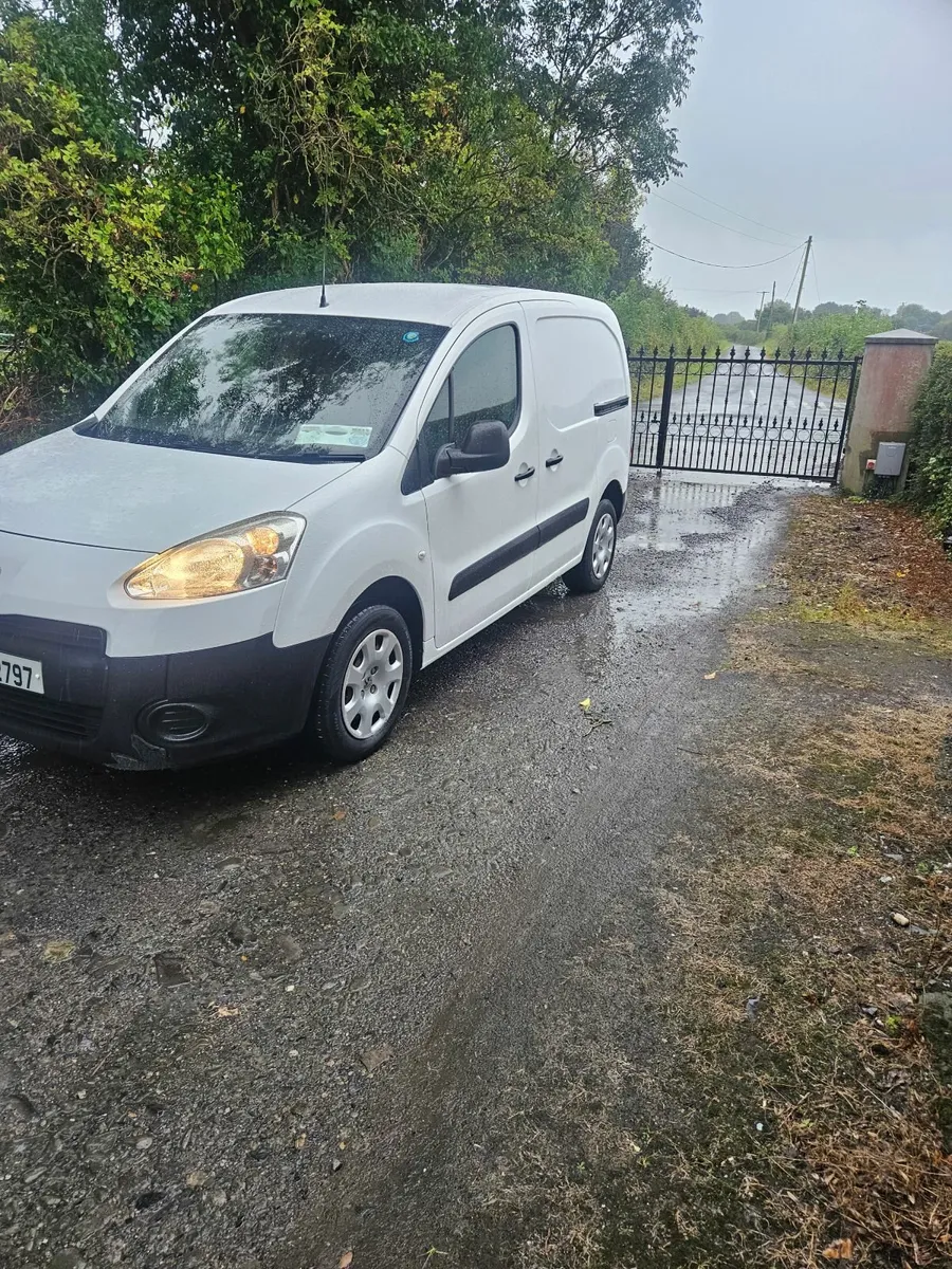 Peugeot  partner  141 taxed and test - Image 2
