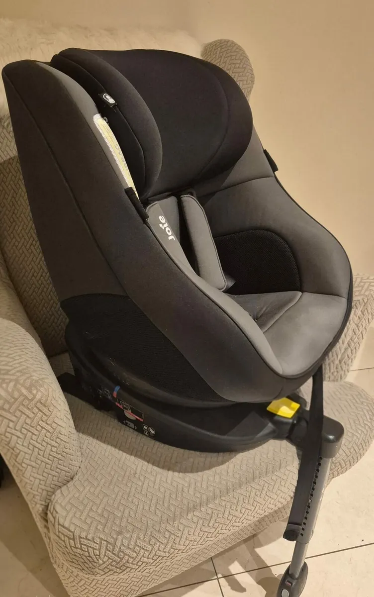 Joie 360 spin car seat - Image 2