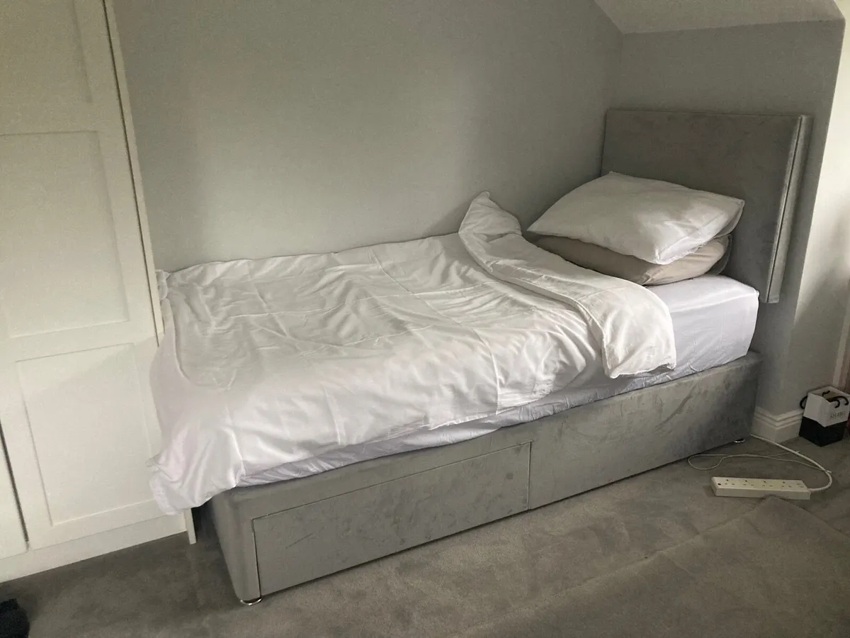 Beds - Image 4