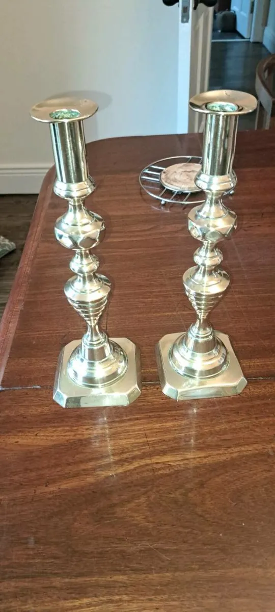 Old brass candle stick holders - Image 2