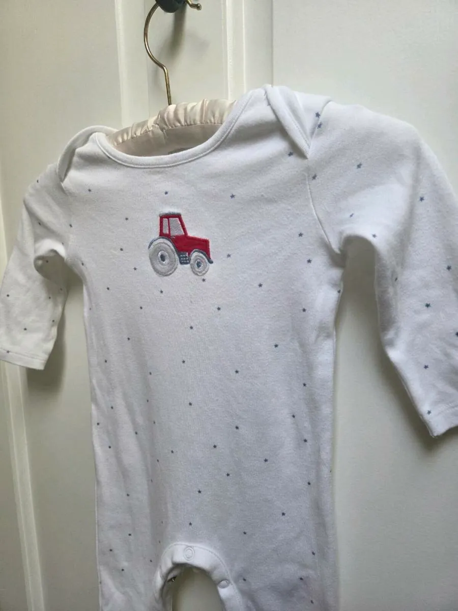 White Company Baby Sleep suit - Image 4