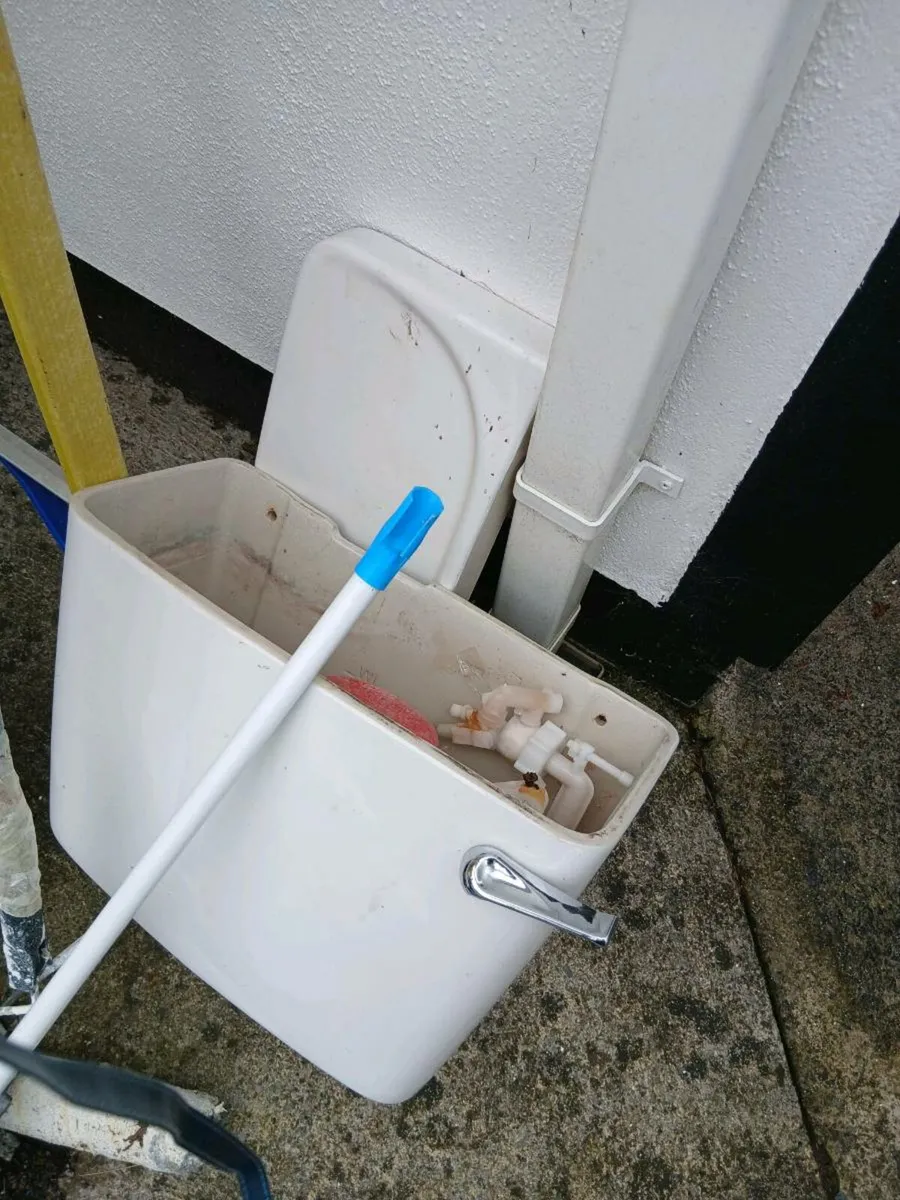Shower tray toilet cistern - Image 3