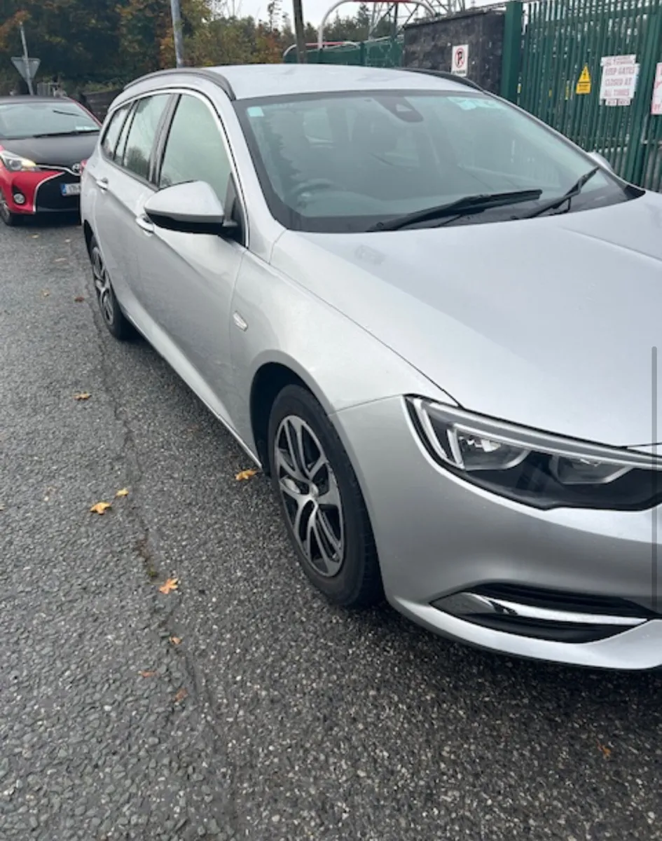 Vauxhall insignia estate 1.6 diesel 2018 excellent - Image 3