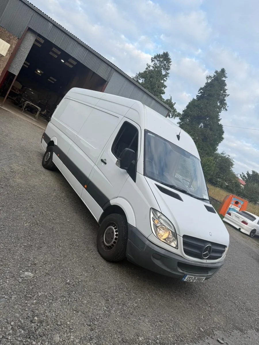 Mercedes-Benz Sprinter 2013 - Image 1