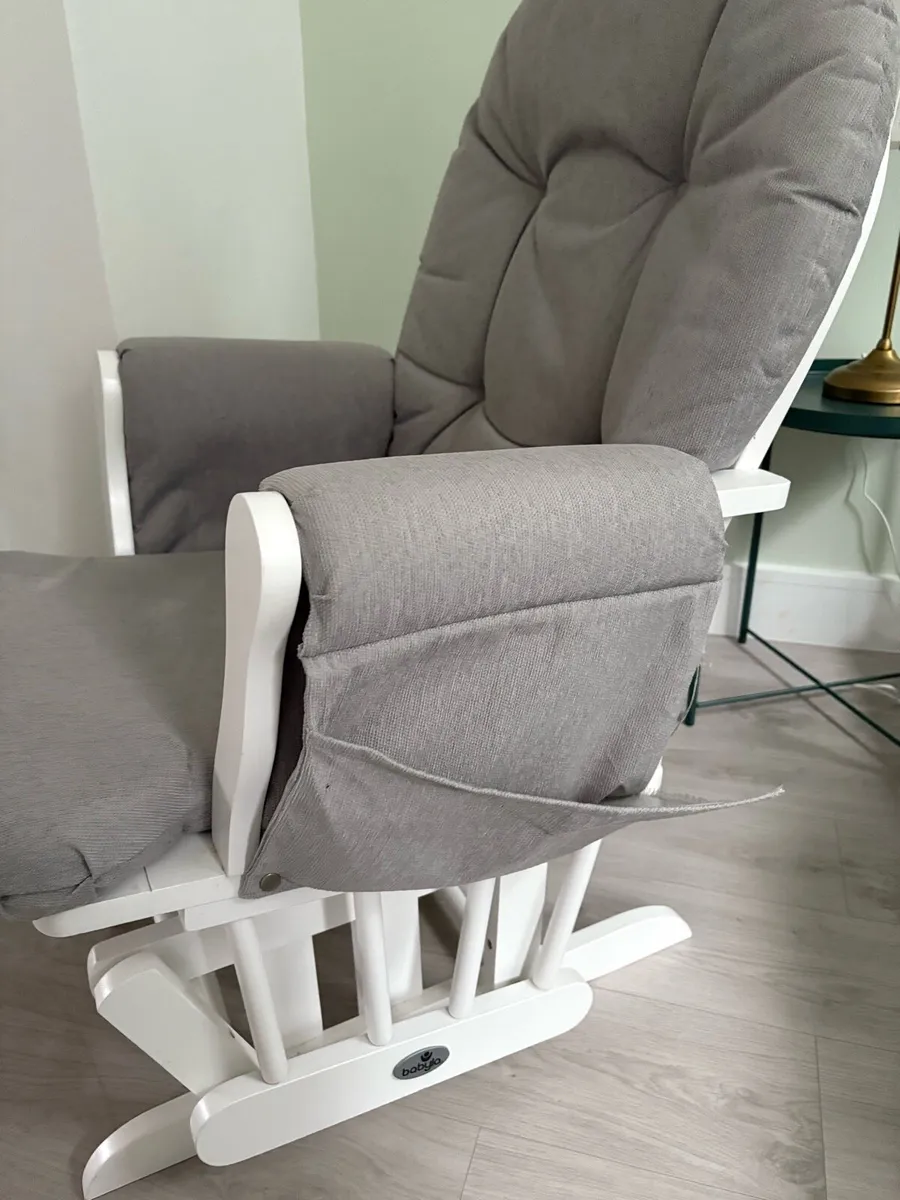 Nursing chair - Image 3