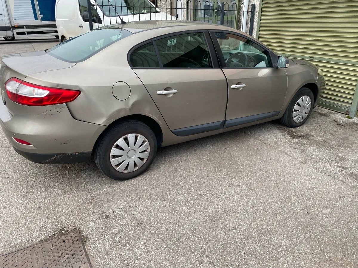 Renault Fluence 1.5dci Automatic for breaking - Image 1