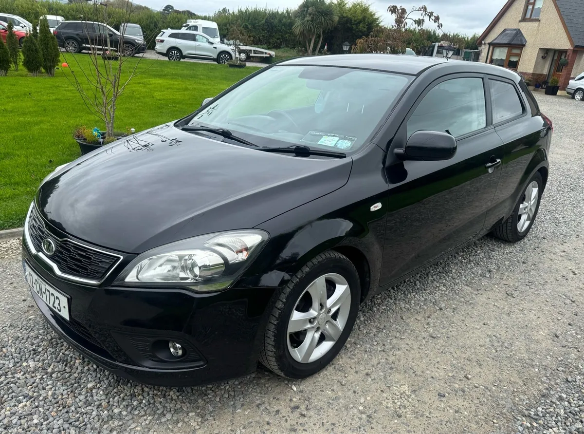 Kia Ceed - Image 2
