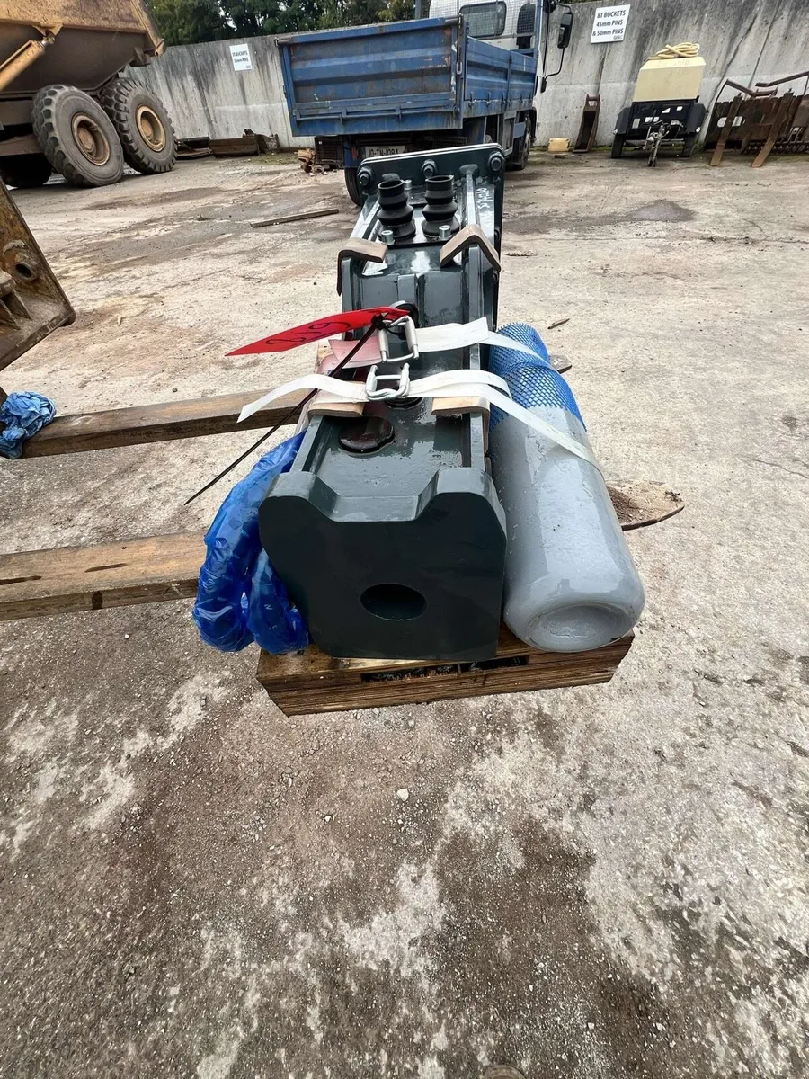 New sailing 45 rock braker/ hammer - Image 2