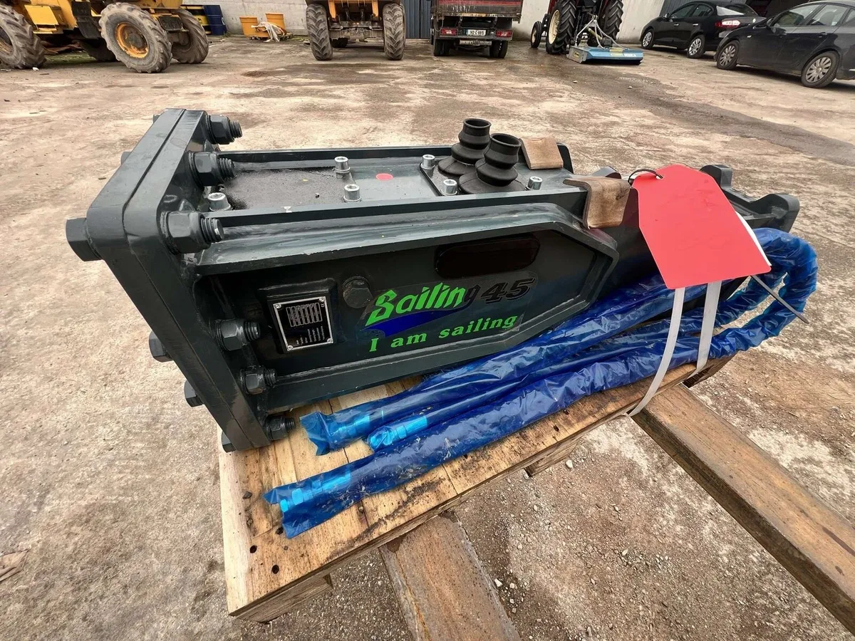 New sailing 45 rock braker/ hammer - Image 3