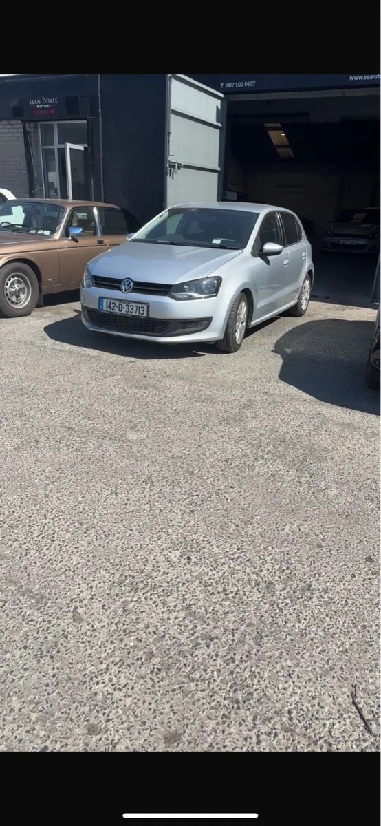 VW POLO 2014 low mileage - Image 2