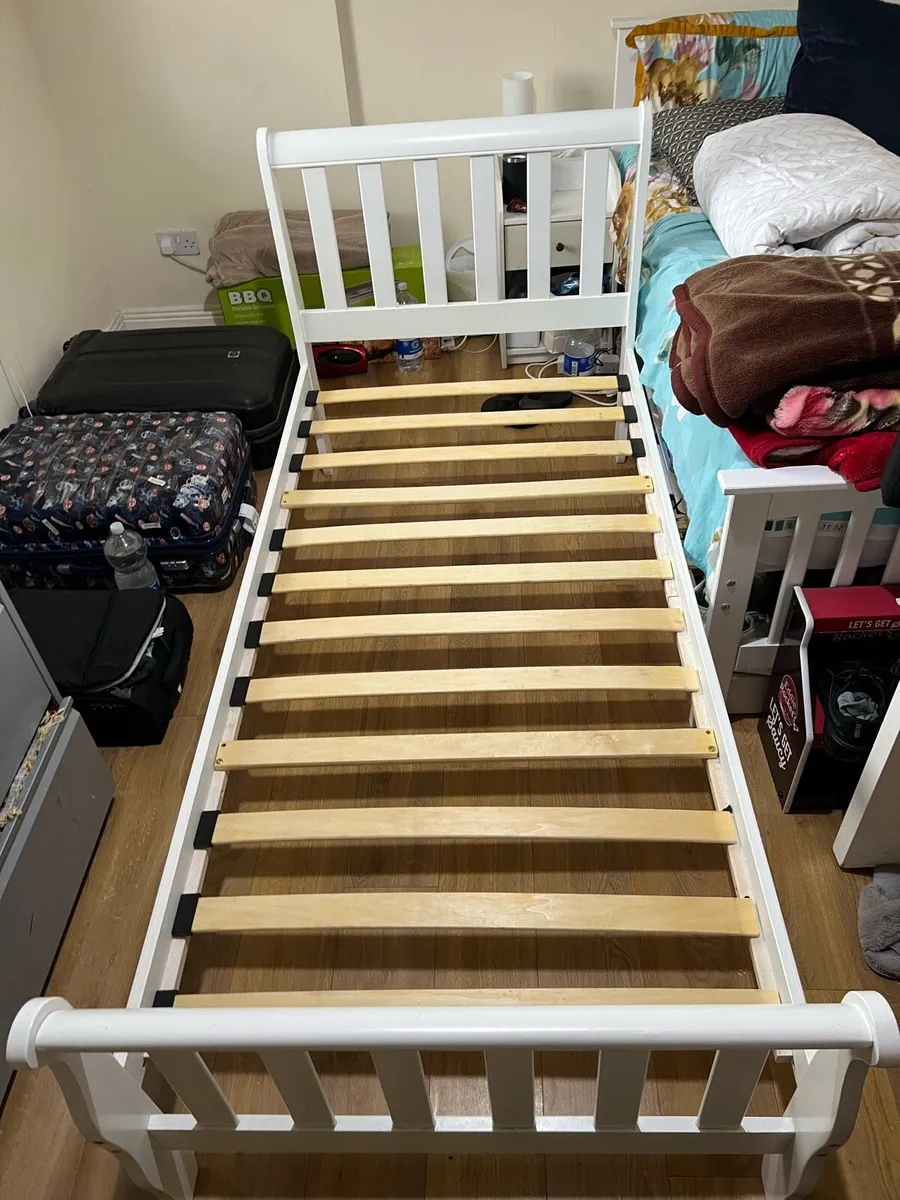 Single Bed - Image 4