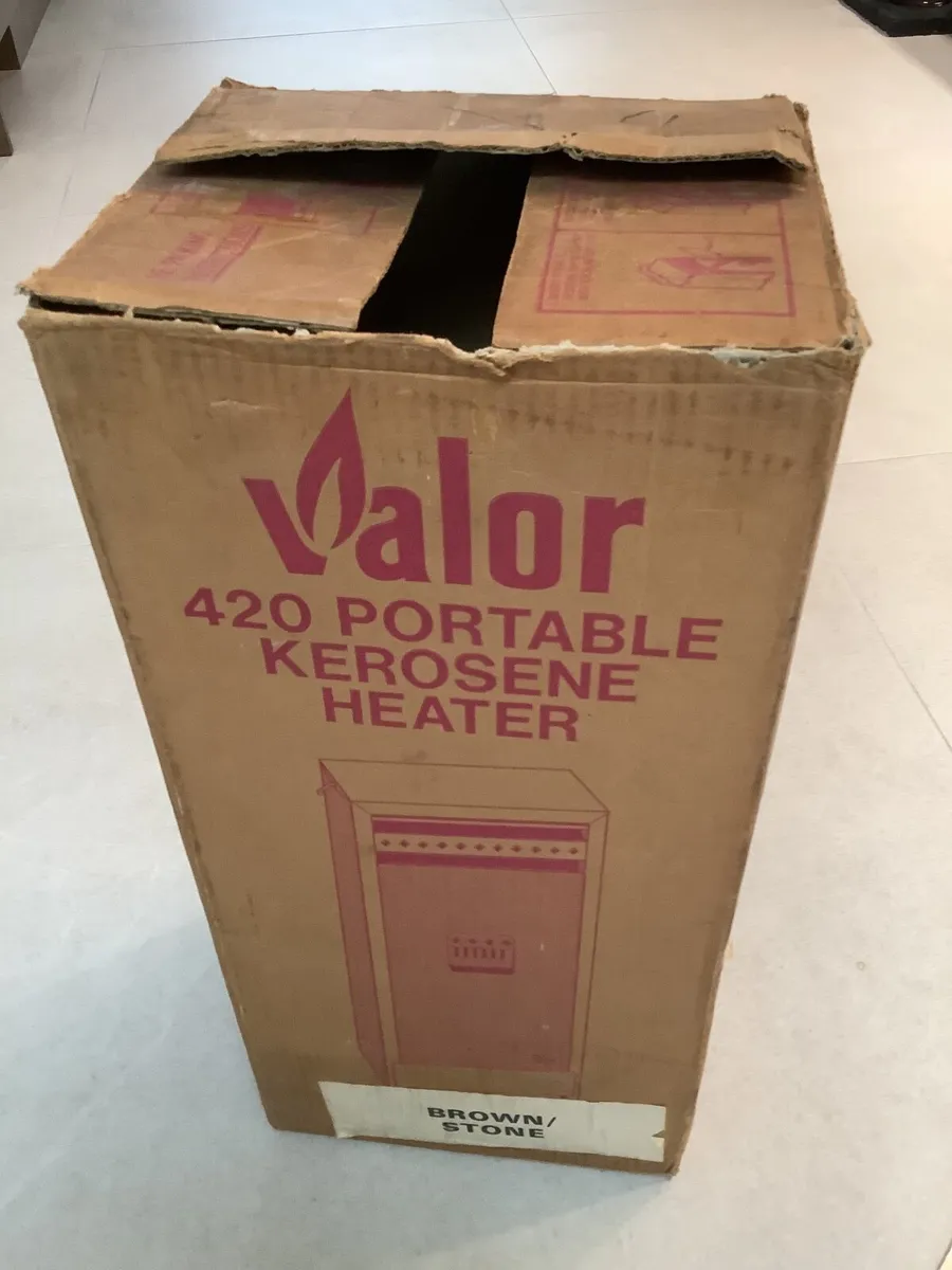 Parofinn oil heater brand new from 1980s in box - Image 3