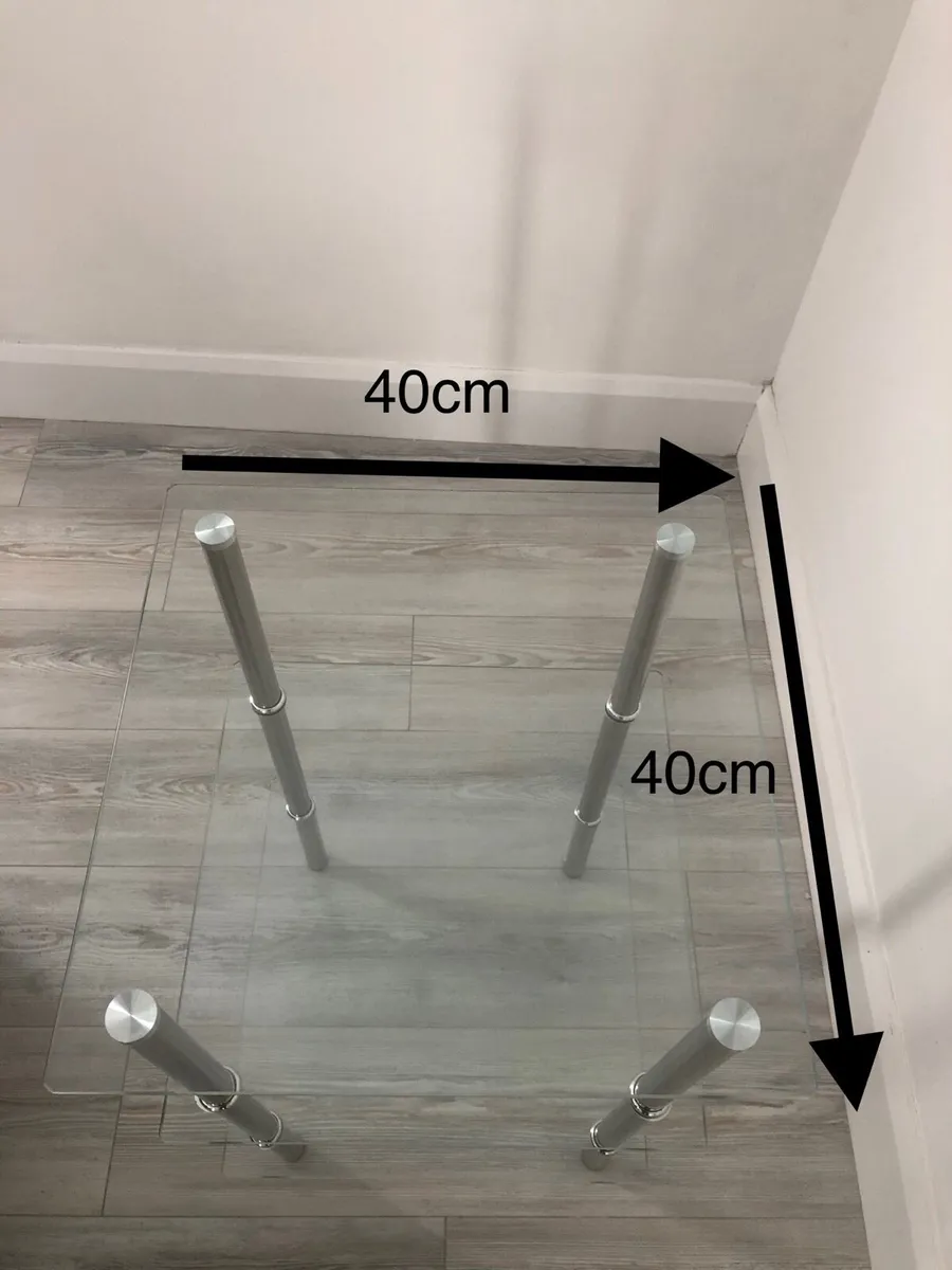 Glass side table - Image 3