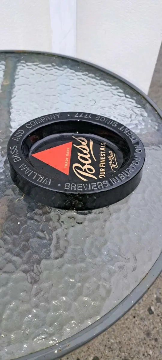 Old brass  ash tray - Image 2
