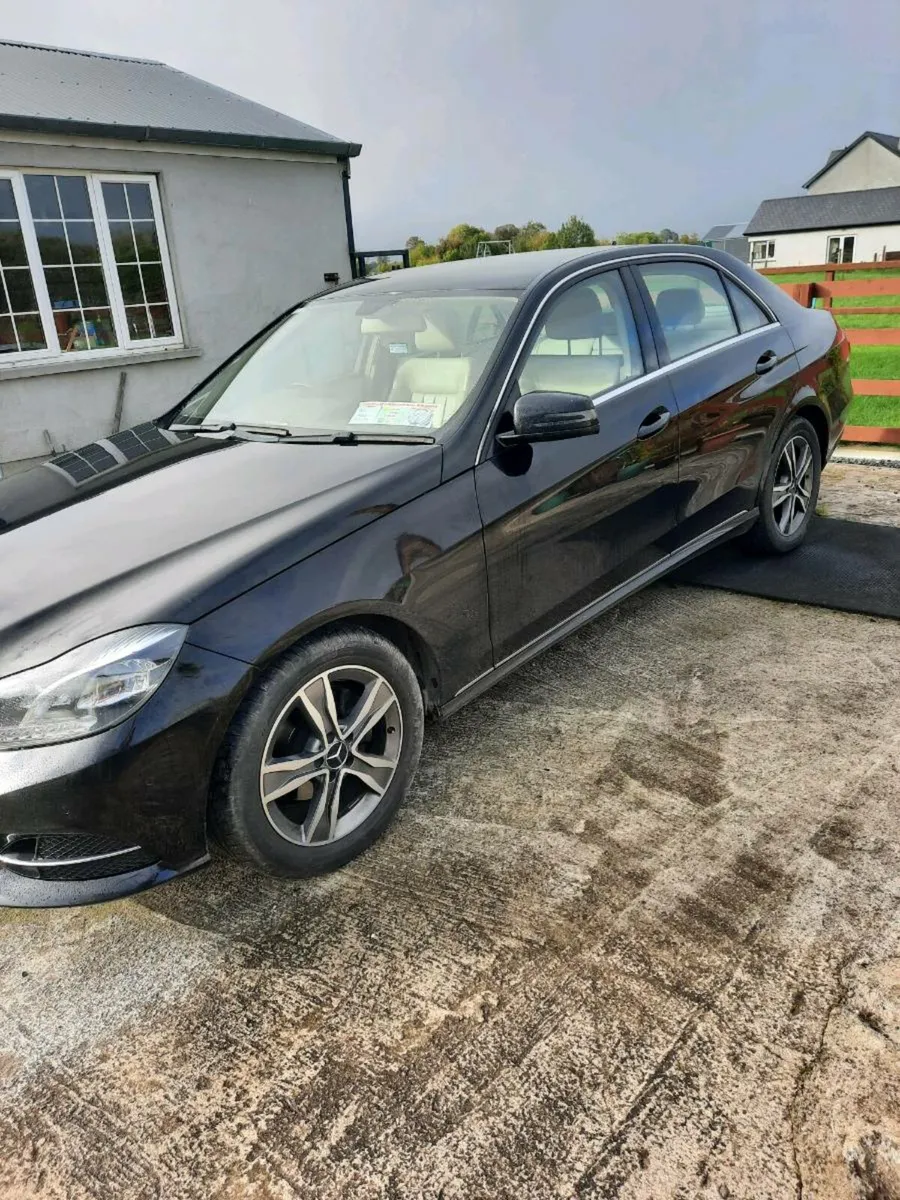 Mercedes Benz E220 - Image 3