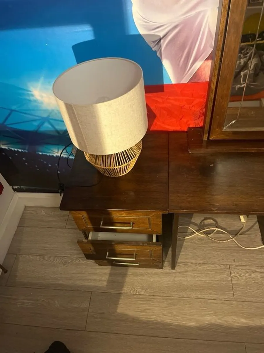 Dresser - Image 2