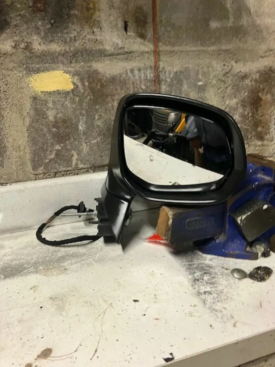 PEUGEOT 3008  DOOR MIRROR + DOOR LOCK - Image 3