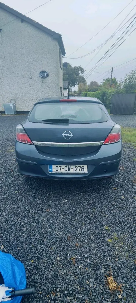 Car - Image 2
