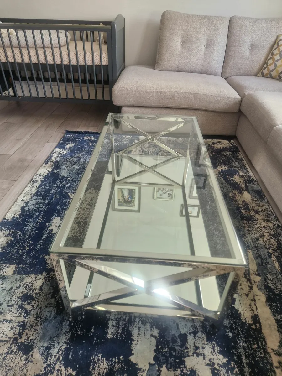 Casey's furniture Glass Coffee Table - Image 4