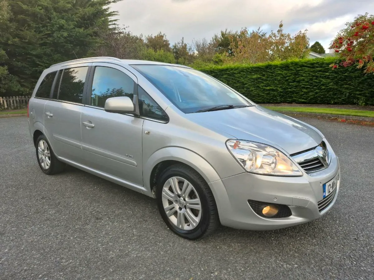 7 SEATER**ZAFIRA**DIESEL**LOW MILES**MINT** - Image 2