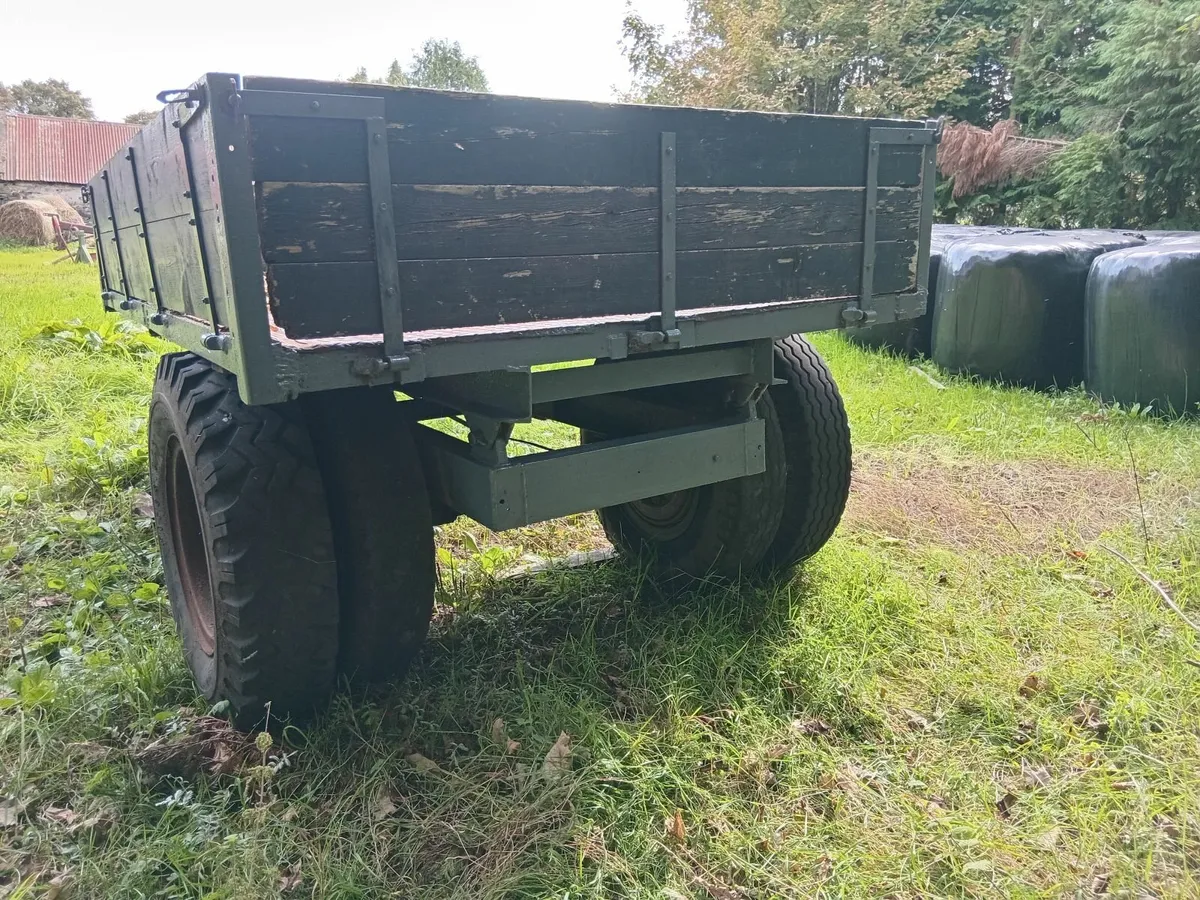 Tipping trailer - Image 2