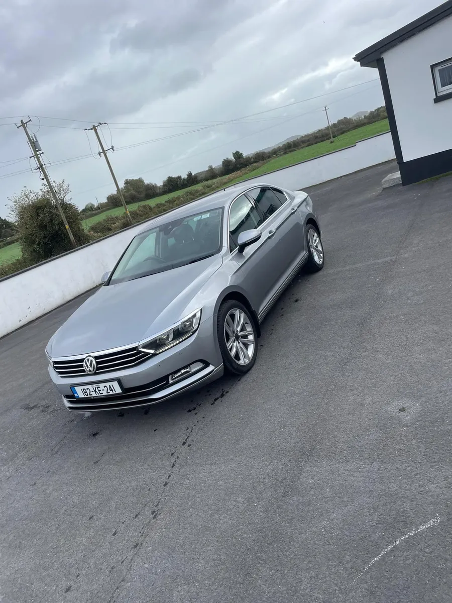 2018 Vw Passat highline - Image 2