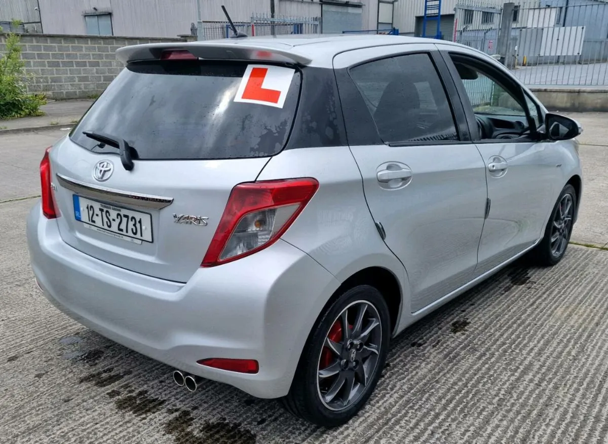 2012 Toyota Yaris Sport 1.3 - Image 3