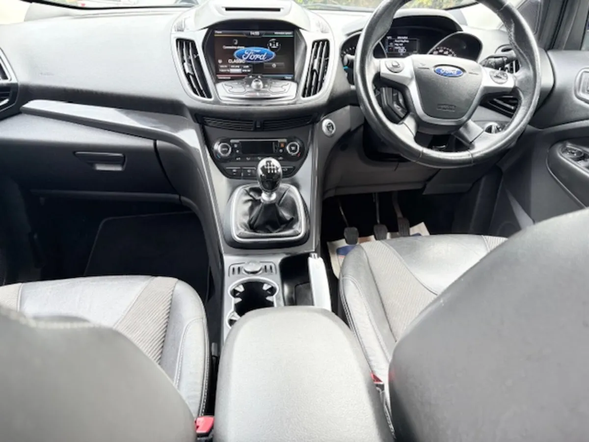 Ford Kuga 2016 - Image 4