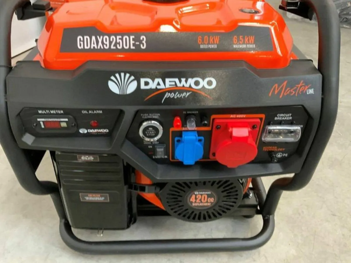 Daewoo GDA9250E petrol powered portable generator - Image 4