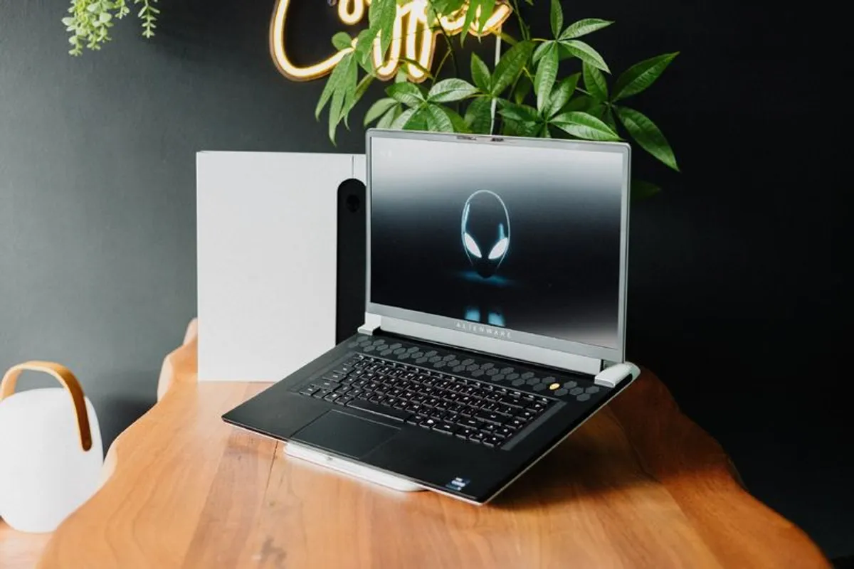 Alienware X17 R2 Gaming Laptop - Image 1