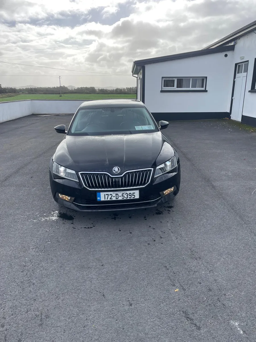2017 Skoda superb - Image 1