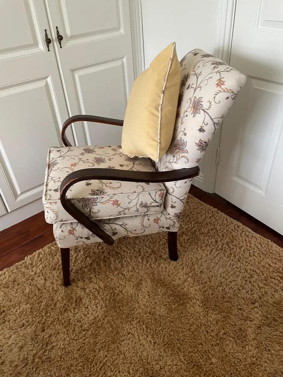 2 comfortable chairs - excellent condition - Image 2