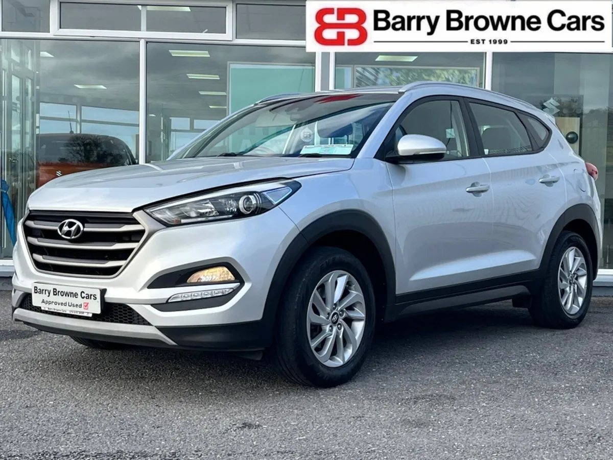 Hyundai Tucson 1.7 SE NAV BLD 116PS 5DR - Image 2