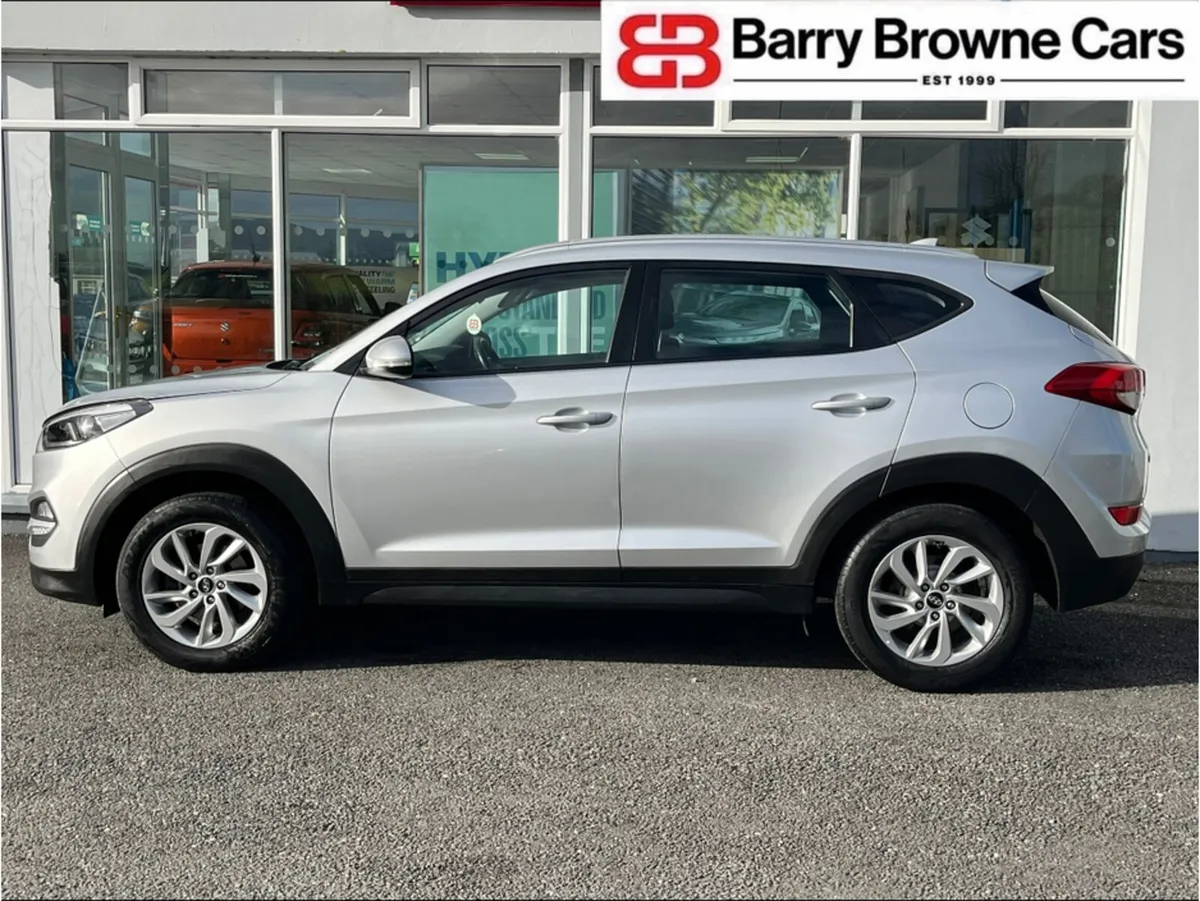 Hyundai Tucson 1.7 SE NAV BLD 116PS 5DR - Image 4