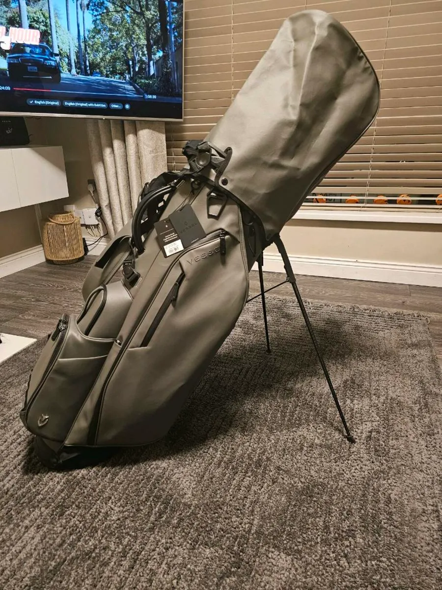 Like new vessel player pro iv stand bag - Image 2