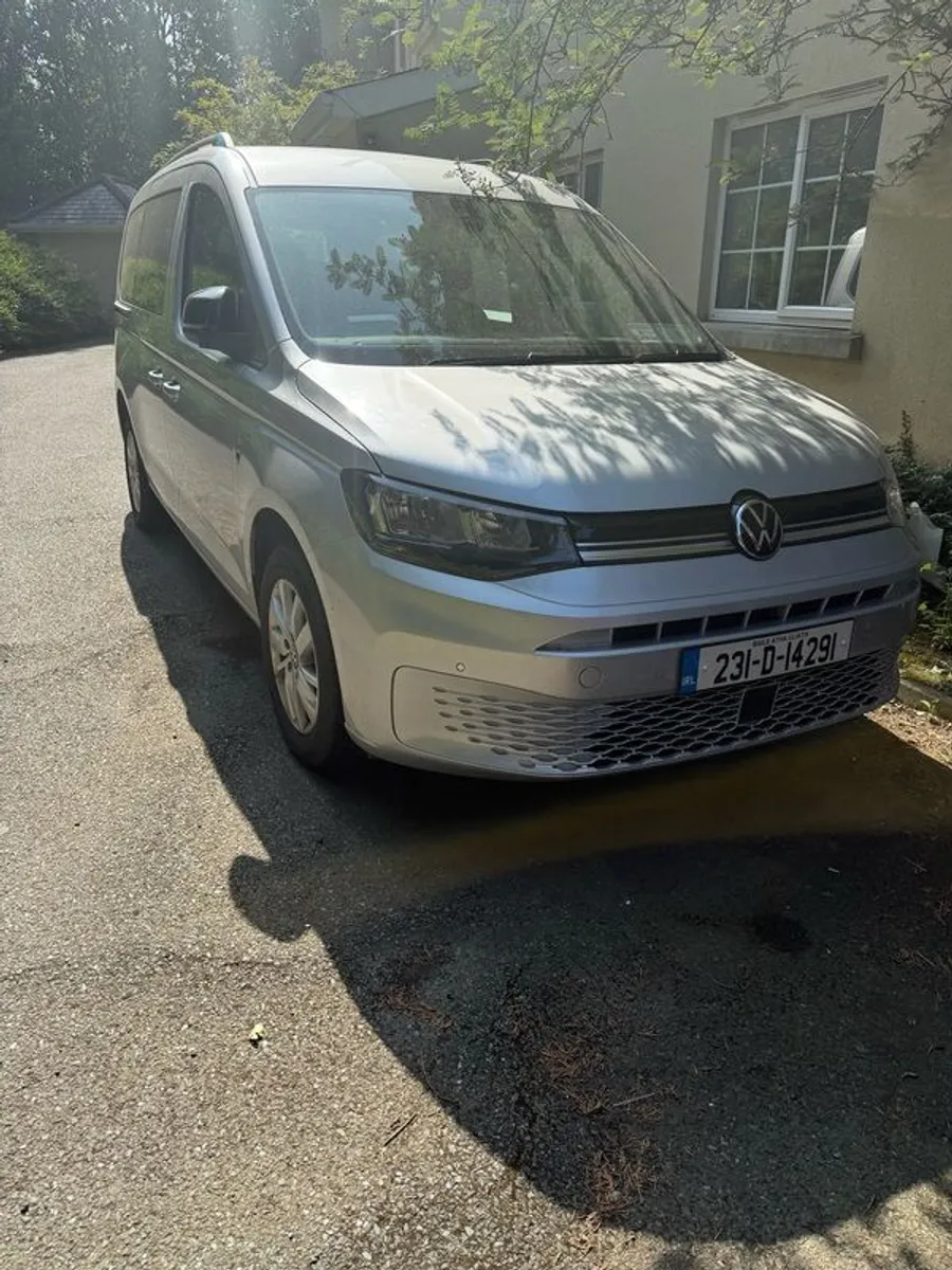 2023 Volkswagen Caddy - Image 1