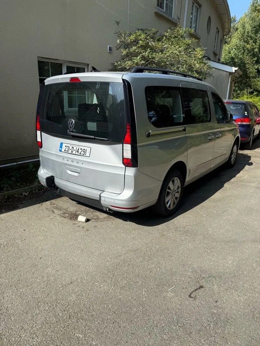 2023 Volkswagen Caddy - Image 3