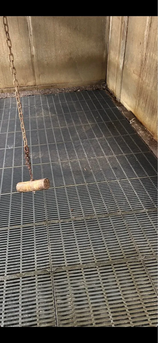 Plastic slats - Image 1